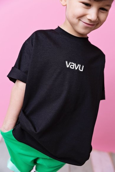 OVERSIZOWY CZARNY T-SHIRT VAVU