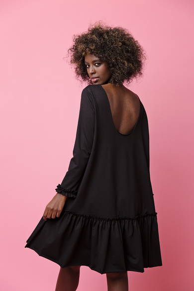 CZARNA TRAPEZOWA SUKIENKA DAMSKA FLOUNCE