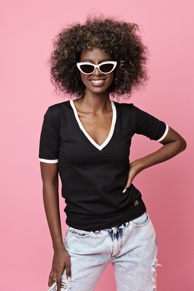 CZARNY T-SHIRT DAMSKI BETTY